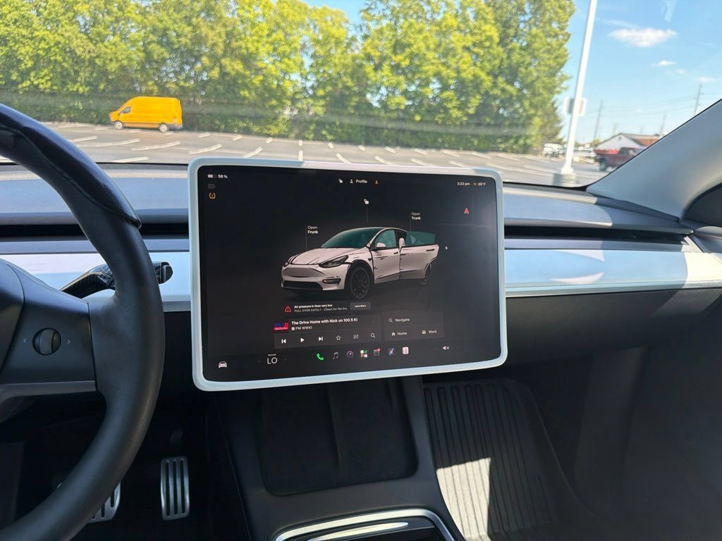 Used 2023 Tesla Model Y Performance AWD/4WD image 15