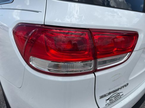 Used 2016 Kia Sorento EX w/ EX Premium Package FWD image 58