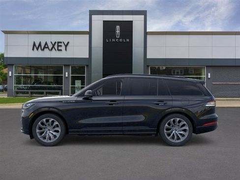 New 2026 Lincoln Aviator AWD image 25