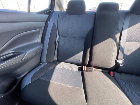 Used 2025 Nissan Versa SV image 37