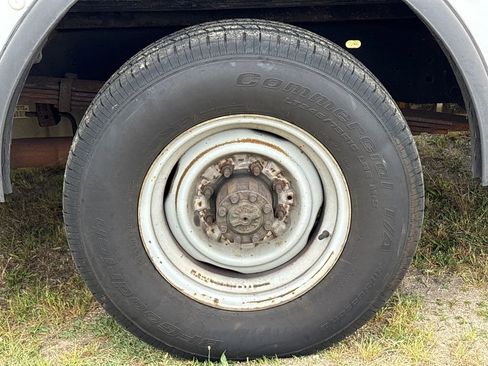 Used 2013 Ford E-350 and Econoline 350 Super Duty w/ PWR Locks & Windows Group RWD image 6