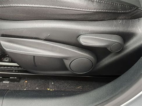 Used 2024 Jeep Compass Trailhawk image 16