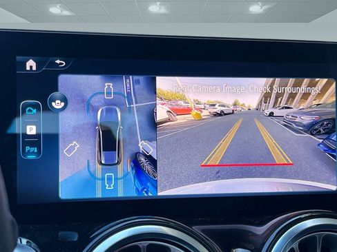 New 2026 Mercedes-Benz GLB 35 AMG 4MATIC image 32