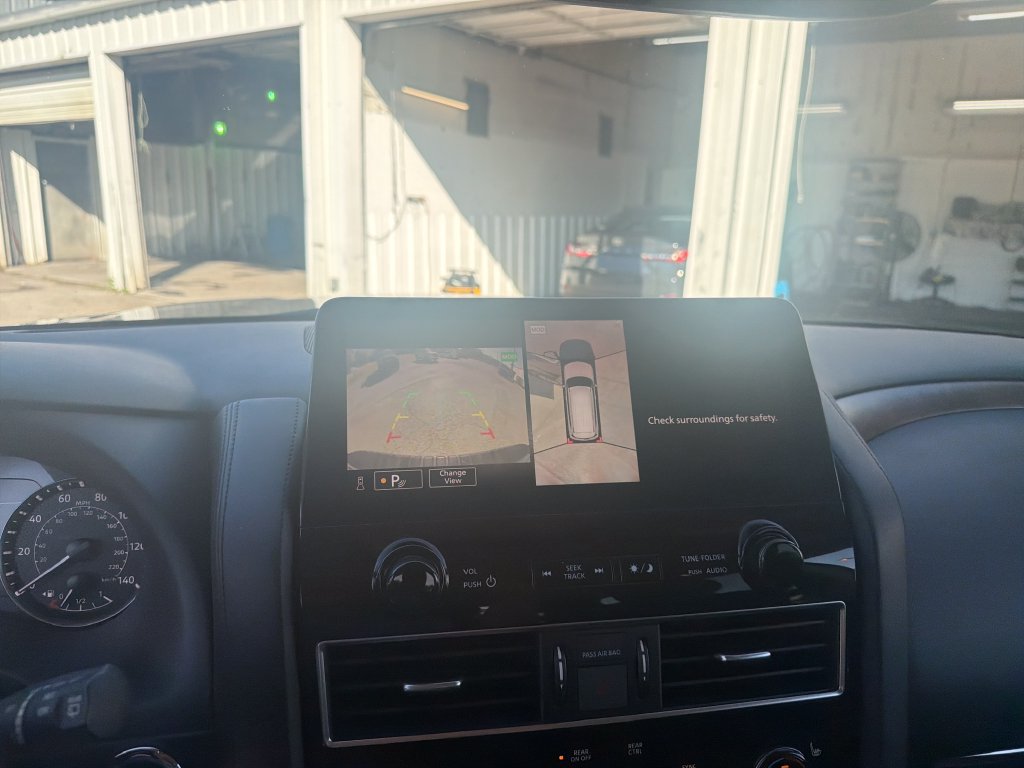 Used 2023 Nissan Armada SL w/ Cargo Package AWD/4WD image 23