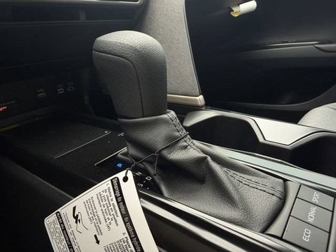 New 2026 Toyota Camry LE w/ Convenience Package FWD image 12