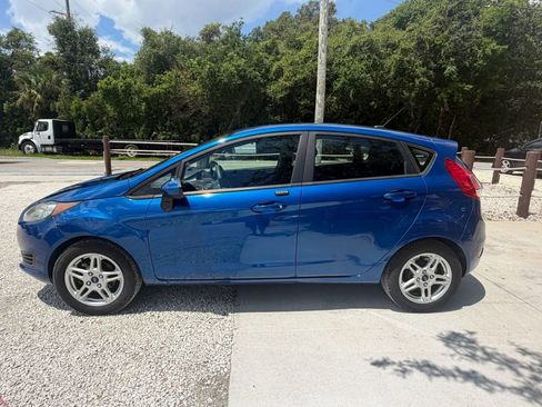 Used 2019 Ford Fiesta SE FWD image 4