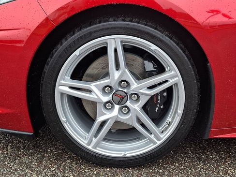 Used 2024 Chevrolet Corvette Stingray Coupe w/ Z51 Performance Package image 28