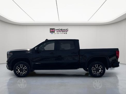 Used 2025 GMC Sierra 1500 AT4 w/ AT4 Premium Package image 4