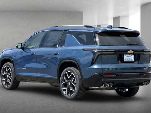 New 2026 Chevrolet Traverse High Country FWD image 6