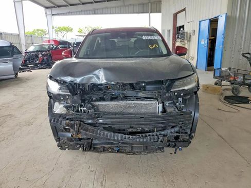 Used 2025 Nissan Kicks SR w/ SR Premium Package FWD image 5