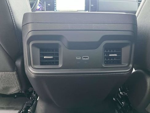 Used 2024 Chevrolet Silverado 1500 LT Trail Boss w/ Convenience Package II AWD/4WD image 15