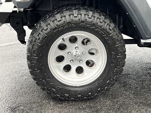 Used 2023 Jeep Wrangler Sport image 11