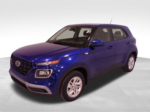 Used 2023 Hyundai Venue SE image 9