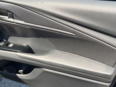 New 2026 Toyota Camry Hybrid FWD image 34