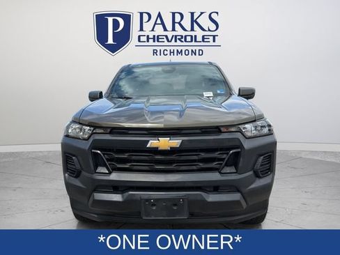 Used 2023 Chevrolet Colorado W/T RWD image 2