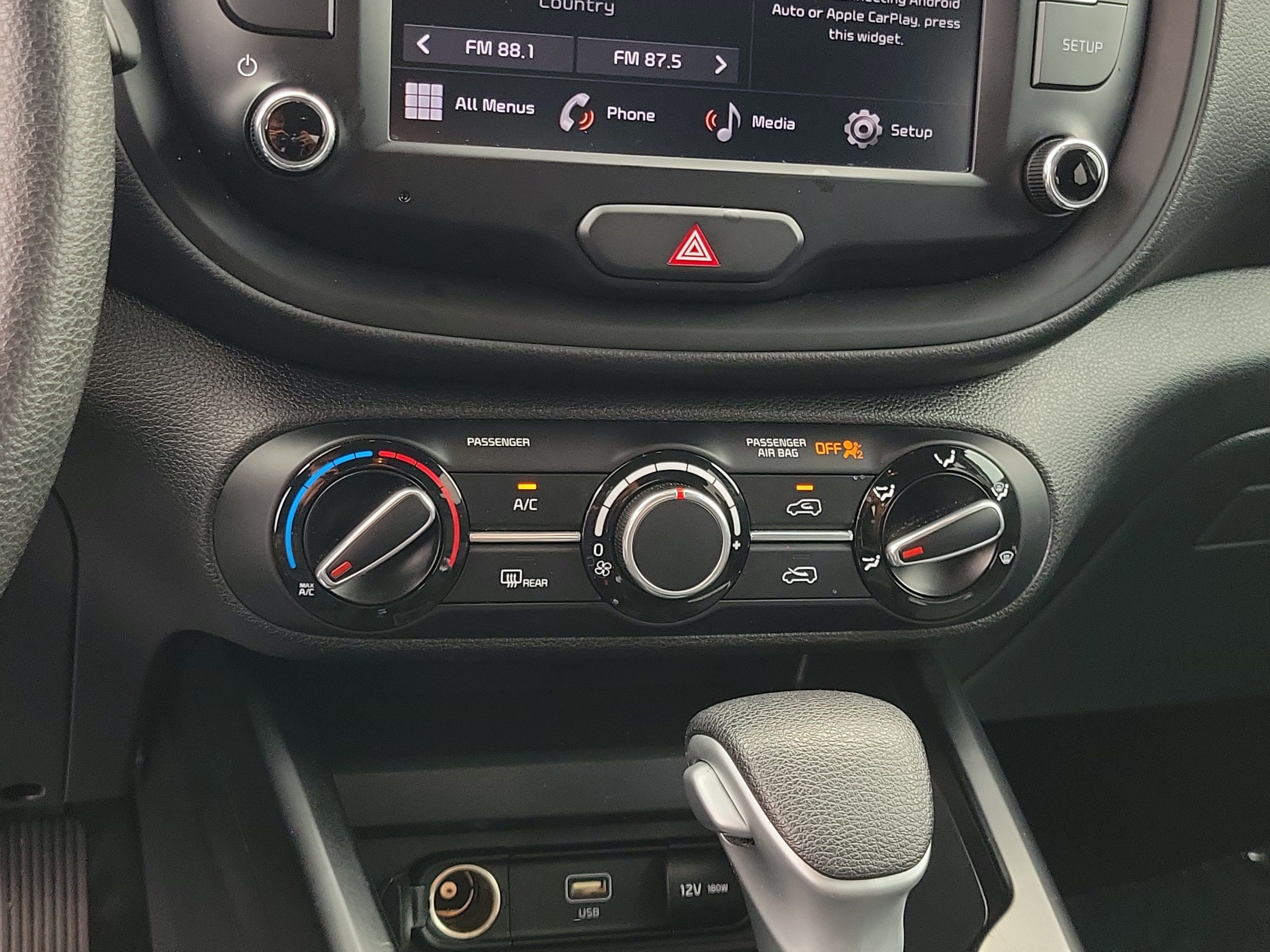 Used 2024 Kia Soul LX w/ Option Group 015 FWD image 27