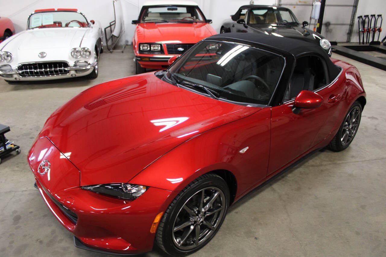 Used 2016 MAZDA MX-5 Miata Grand Touring RWD image 14
