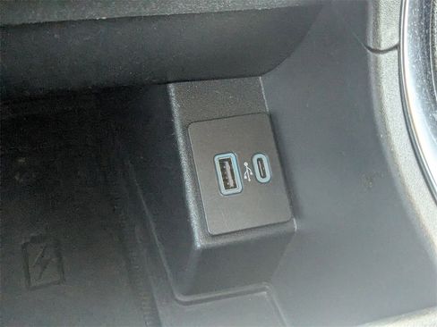 Used 2024 Ford Edge Titanium image 24