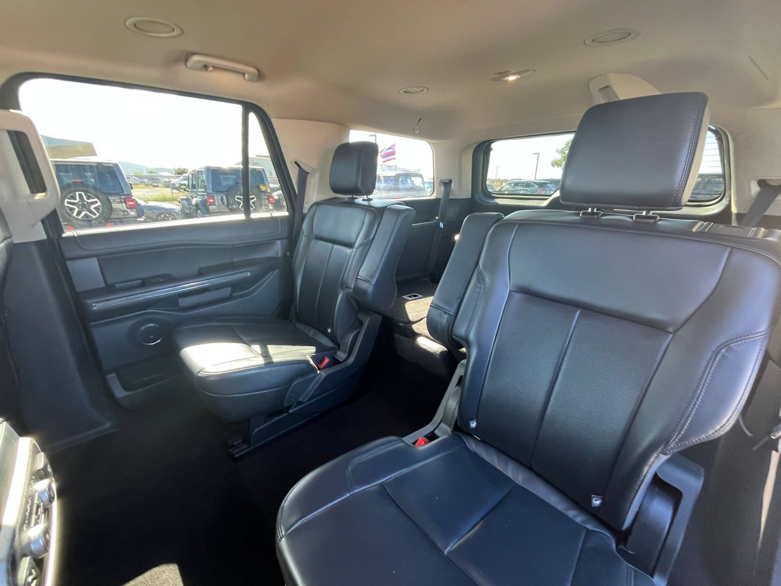 Used 2023 Ford Expedition XLT RWD image 38