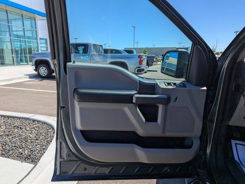 Used 2015 Ford F150 XLT w/ Equipment Group 302A Luxury AWD/4WD image 10