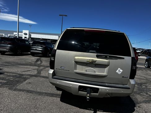Used 2007 Chevrolet Suburban LT AWD/4WD image 4