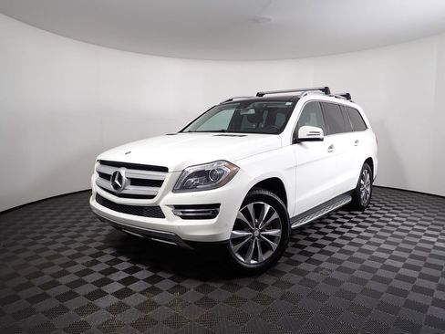 Used 2014 Mercedes-Benz GL 450 4MATIC image 2