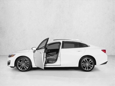 Used 2024 Chevrolet Malibu LT image 14