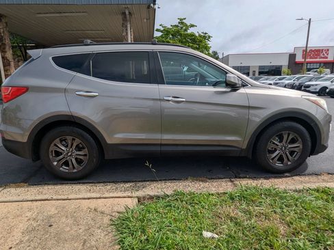 Used 2015 Hyundai Santa Fe Sport w/ Option Group 02 FWD image 8