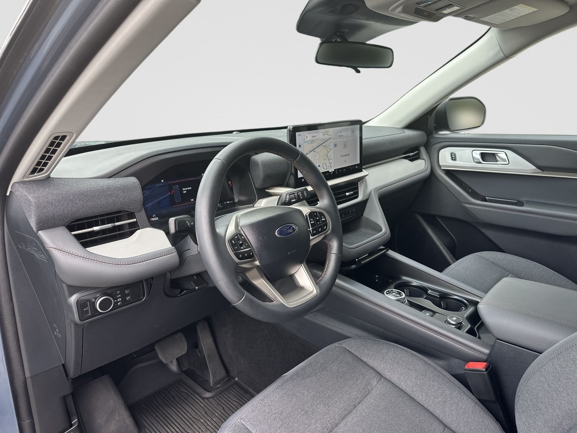 Used 2025 Ford Explorer Active RWD image 10