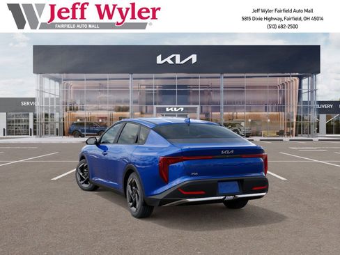 New 2025 Kia K4 EX image 4