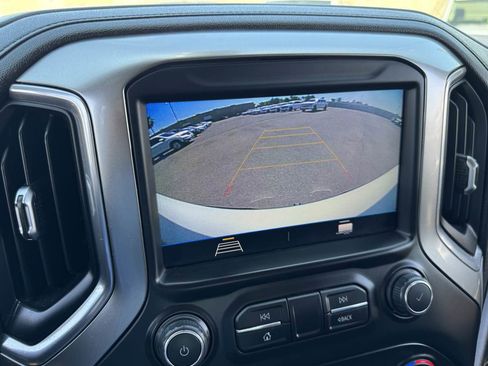 Used 2021 Chevrolet Silverado 1500 LT AWD/4WD image 35