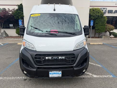 Used 2024 RAM ProMaster 2500 w/ Convenience Group FWD image 26