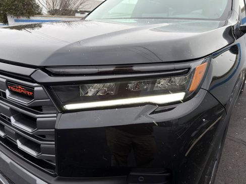 New 2026 Honda Pilot TrailSport image 9