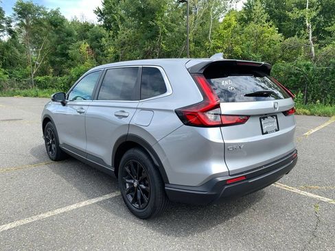 Used 2024 Honda CR-V EX image 5