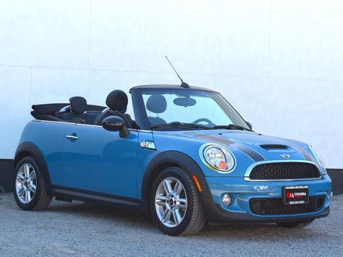 Used 2013 MINI Cooper S FWD image 2