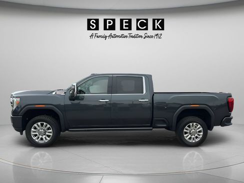 Used 2022 GMC Sierra 3500 Denali AWD/4WD image 2