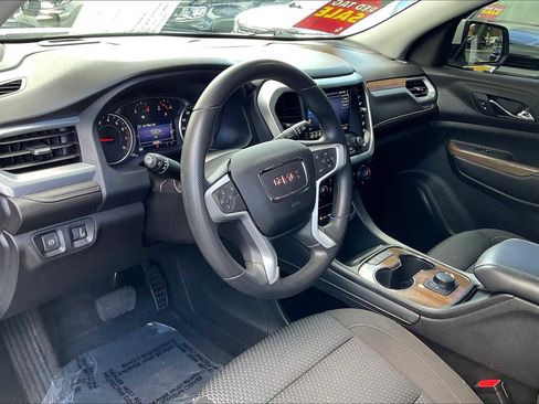 Used 2022 GMC Acadia SLE image 25