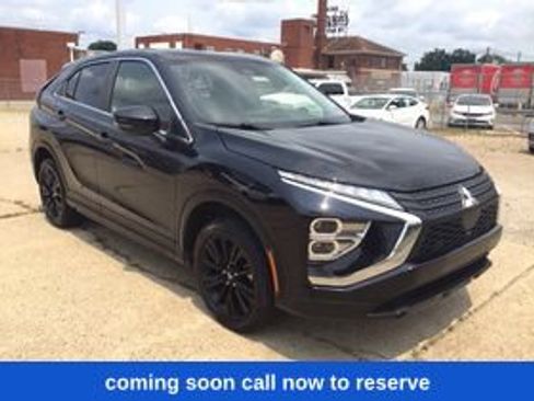 Used 2023 Mitsubishi Eclipse Cross LE AWD/4WD image 1