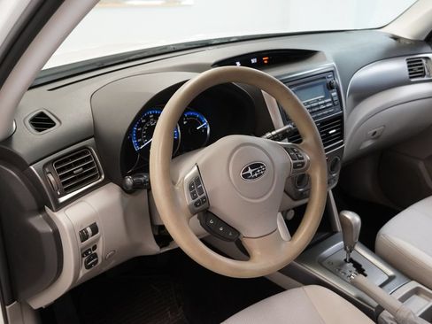 Used 2013 Subaru Forester 2.5X AWD/4WD image 6