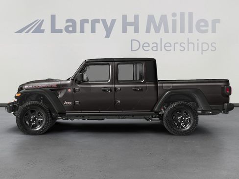 Used 2023 Jeep Gladiator Mojave image 3