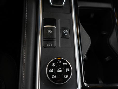 Used 2023 Nissan Pathfinder SL w/ SL Premium Package AWD/4WD image 26