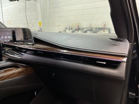 Used 2023 Cadillac Escalade Sport Platinum AWD/4WD image 37