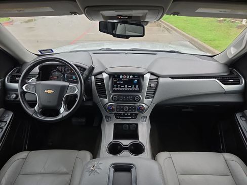 Used 2016 Chevrolet Suburban LT RWD image 13