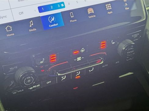 New 2025 Jeep Grand Cherokee Limited image 23