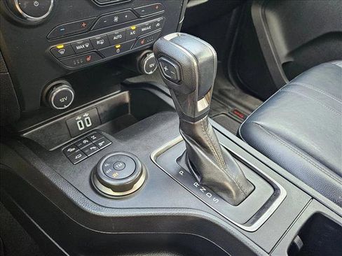 Used 2019 Ford Ranger Lariat w/ Equipment Group 501A Mid image 12