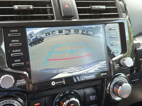 Used 2024 Toyota 4Runner TRD Off-Road AWD/4WD image 16