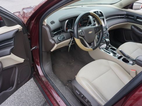 Used 2015 Chevrolet Malibu LT w/ Power Convenience Package image 7