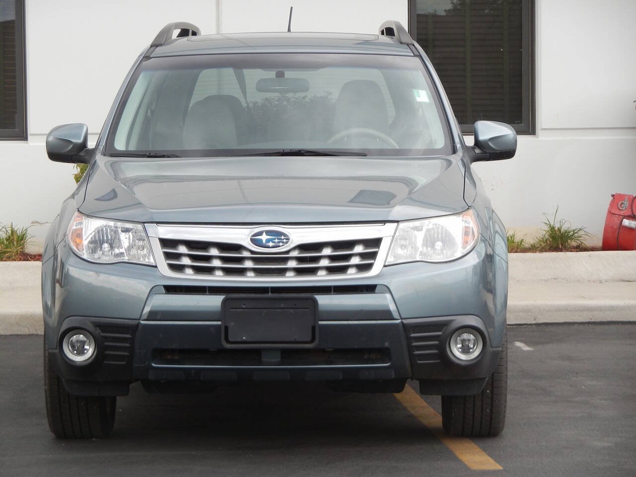 Used 2013 Subaru Forester 2.5X Premium w/ All-Weather Pkg AWD/4WD image 8