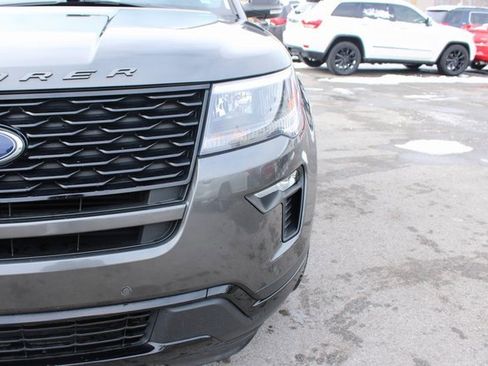 Used 2018 Ford Explorer Sport image 44