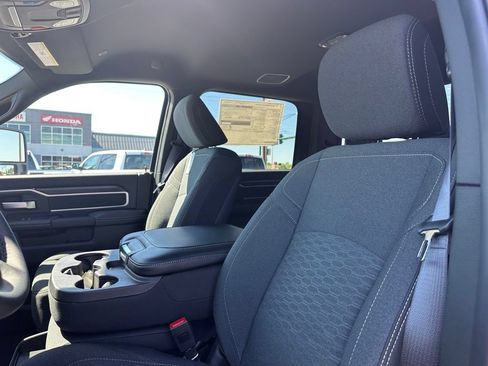 New 2026 RAM 2500 Big Horn AWD/4WD image 28